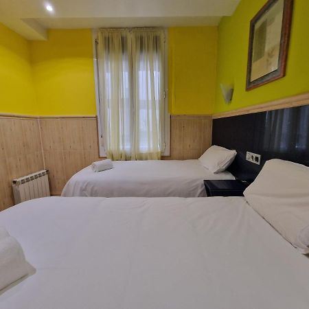 Pension Izar Bat Guesthouse 산세바스티안 외부 사진