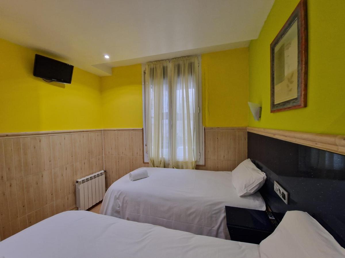 Pension Izar Bat Guesthouse 산세바스티안 외부 사진