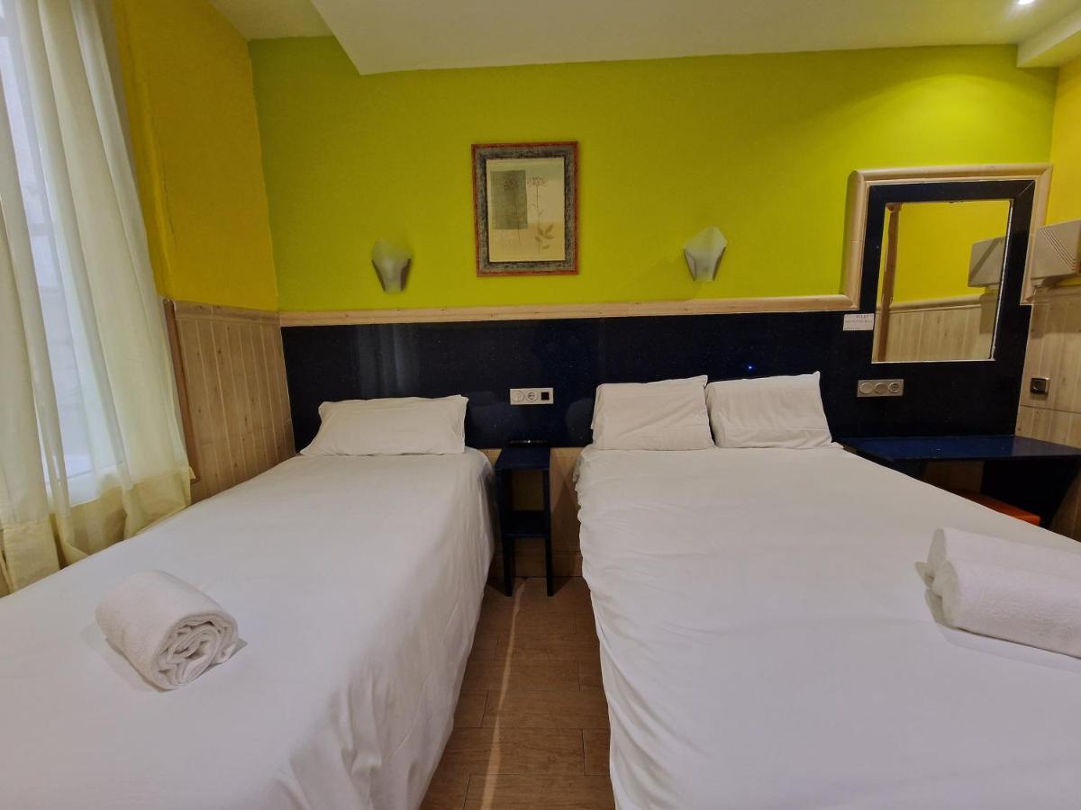 Pension Izar Bat Guesthouse 산세바스티안 외부 사진