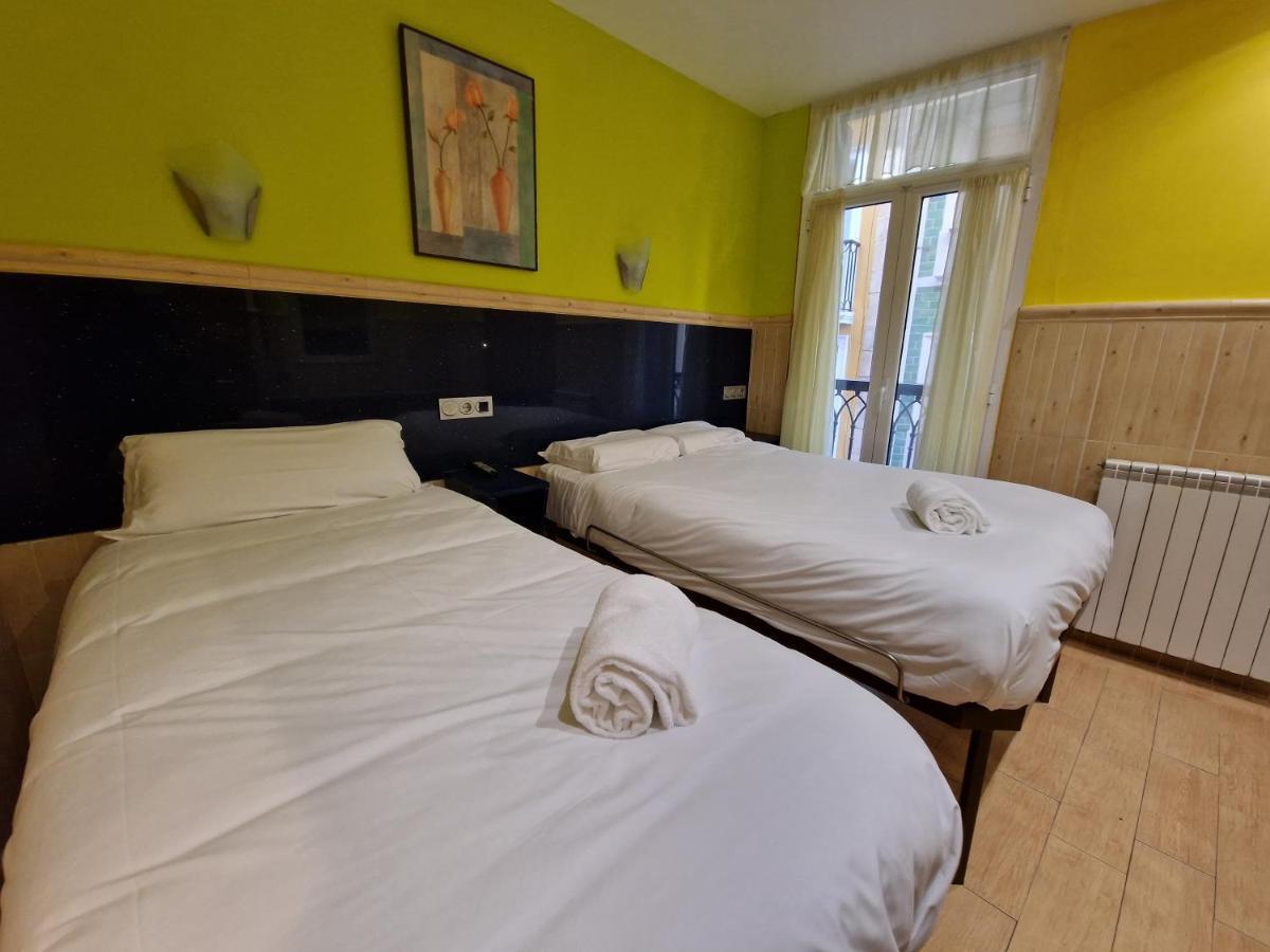 Pension Izar Bat Guesthouse 산세바스티안 외부 사진